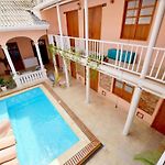 Room In Guest Room - Ca-1 Gethsemane Room With Breakfast Included And Wifi